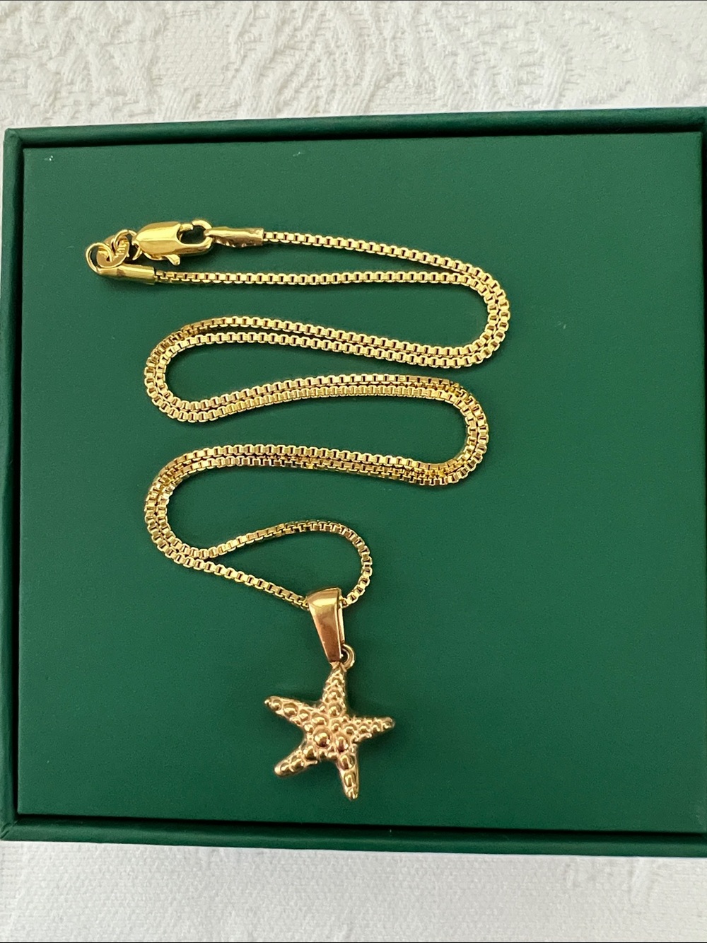 Gold Sea Star Pendant Necklace